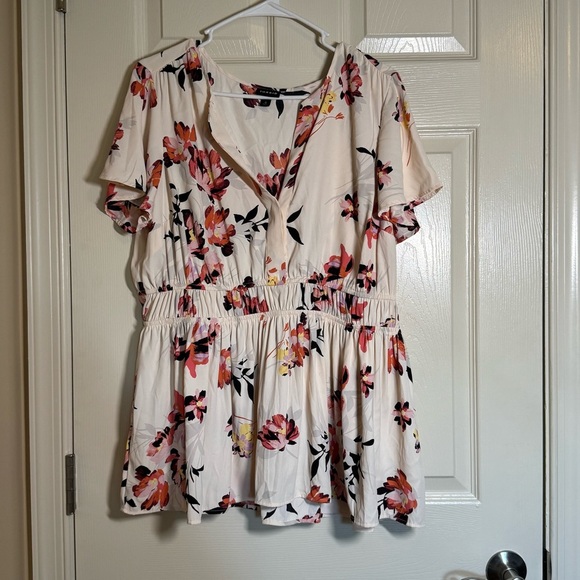 Torrid Peplum Georgette Flutter Sleeve Floral Top Womens Plus Size XL - Picture 2 of 12